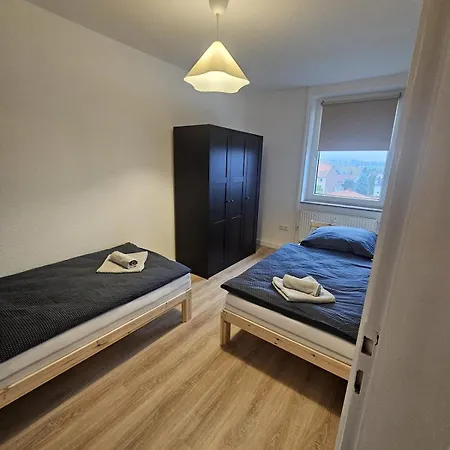 Moderne Gegenueber Bahnhof *