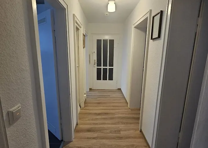 Moderne Gegenueber Bahnhof Daire